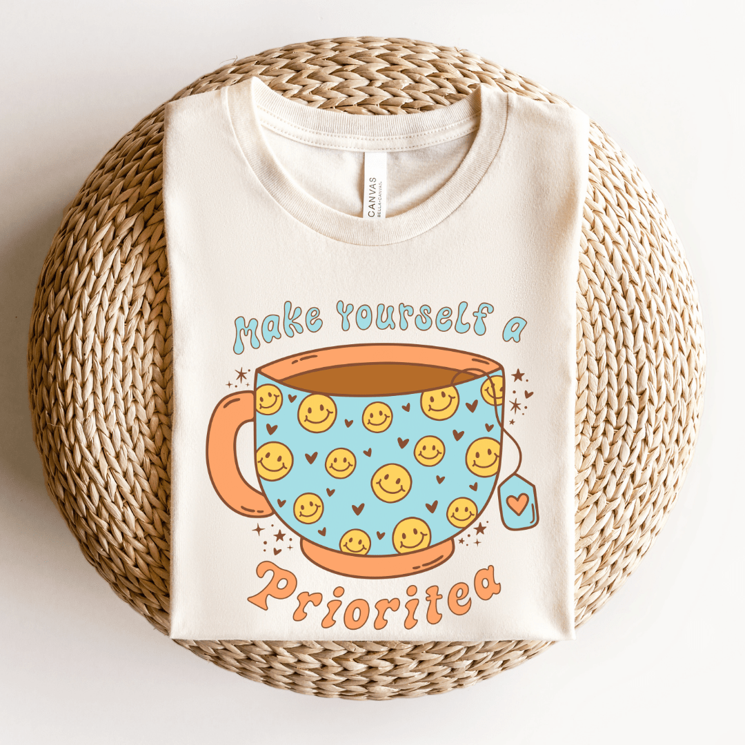 "Make Yourself A Priori - tea" Teacher T-shirt - Teacher Care Crate - T-Shirt
